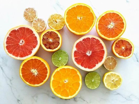 公式 C6h8o6 化粧品級 ビタミンC粉末 質量良好でCAS番号50-81-7